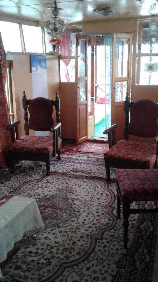 Houseboat Dunhill Bed & Breakfast Srinagar  Ngoại thất bức ảnh